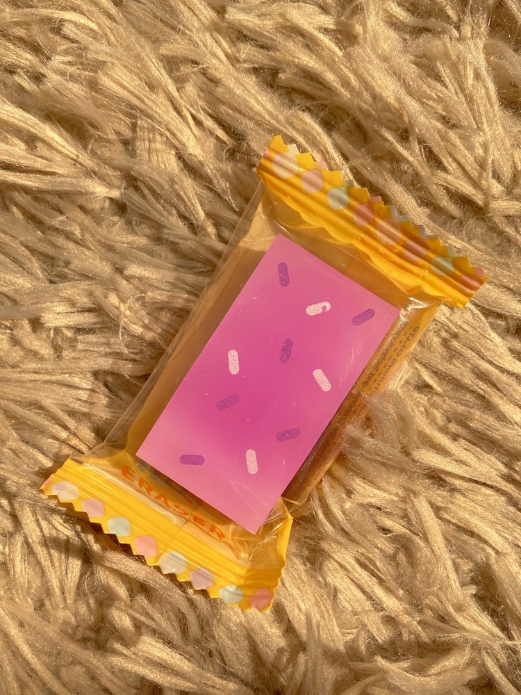 پاک کن فانتزی کیکی بنفش